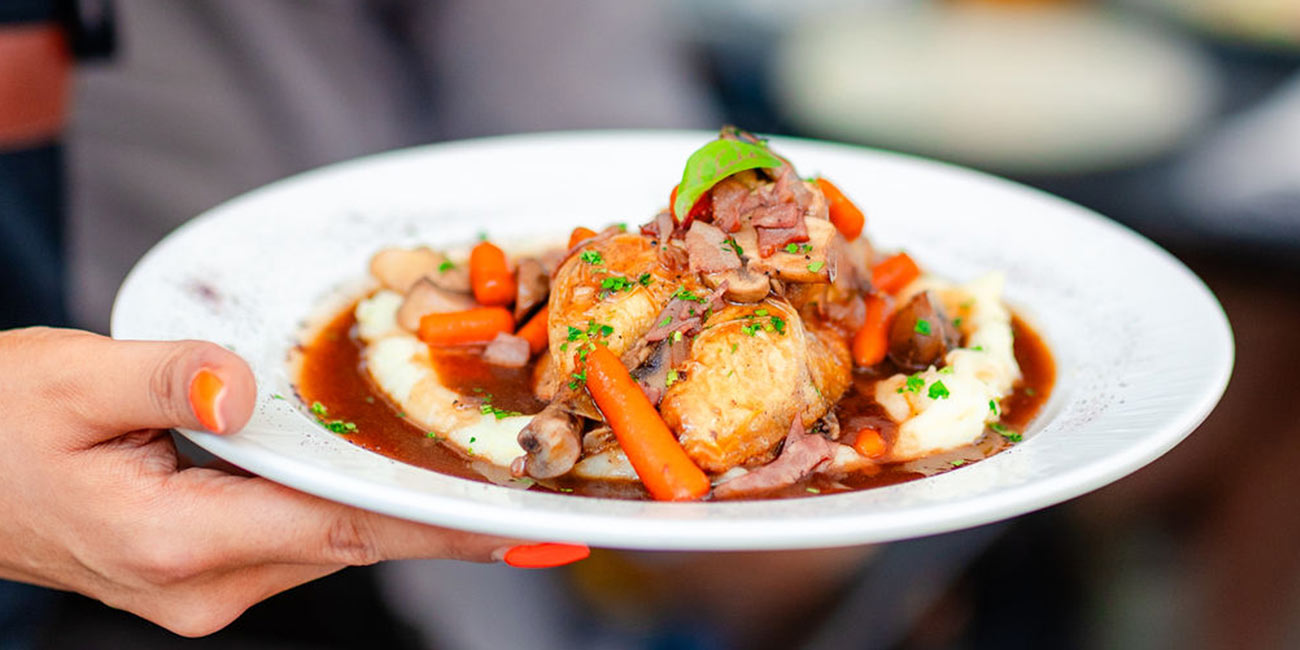 coq-au-vin-carne-de-cocos--restaurant-bucuresti-sector-1