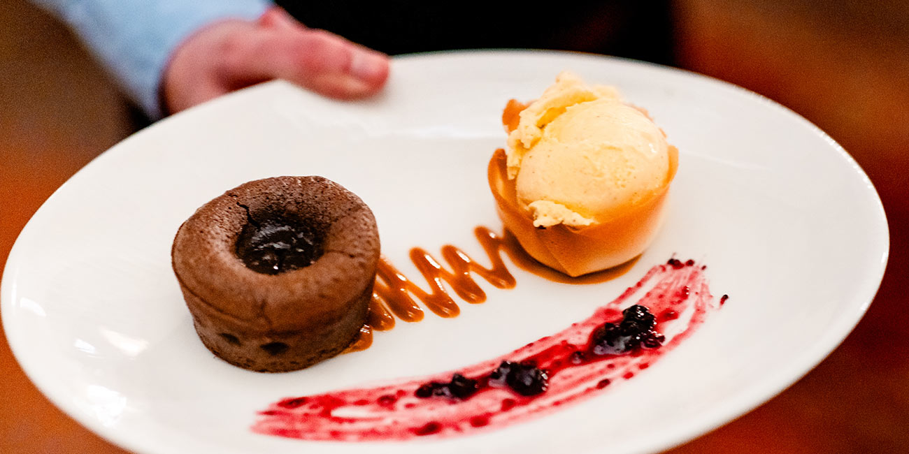 desert-lava-cake-top-restaurante-sector-1-bucuresti